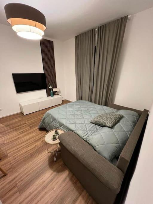 מונצה Soleo Guesthouse מראה חיצוני תמונה